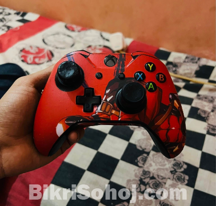 Xbox One X – 1TB – Great Condition